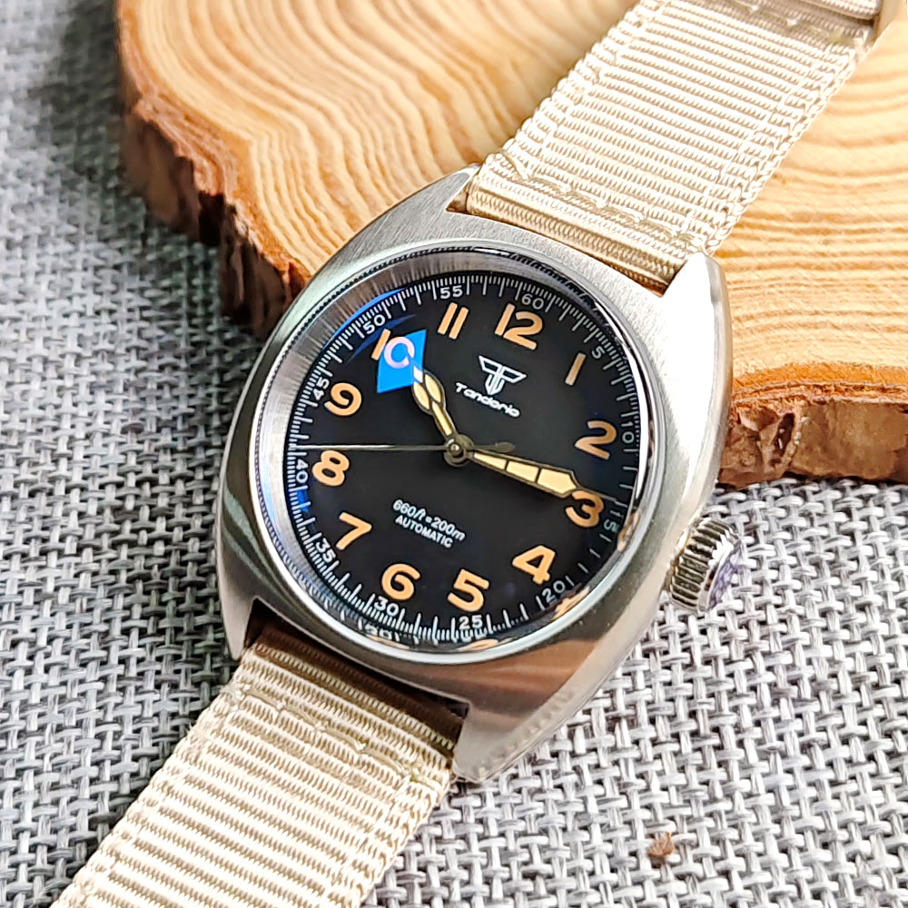 Orologio da uomo Tandorio AR c - Sapphire Watch Crystal Double Domed recensione e prezzo