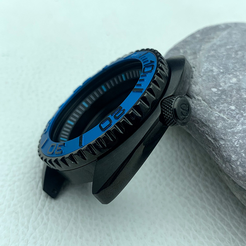Cassa per orologio Black 6105  - Automatic Dive Watch 200M Nh35 Movement recensione e prezzo